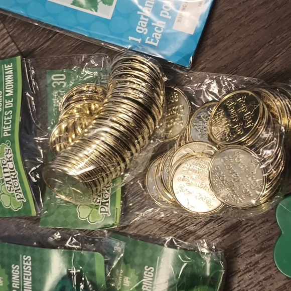 5/$20 St Patrick's Day party decor and props - Picture 6 of 8